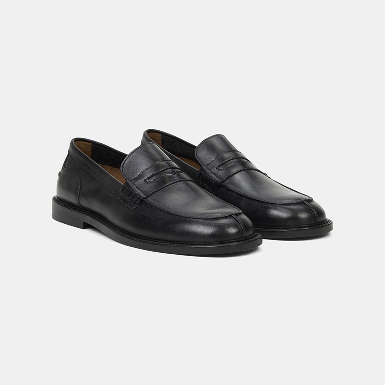 Erkek Siyah Yuvarlak Burun Klasik Deri Loafer