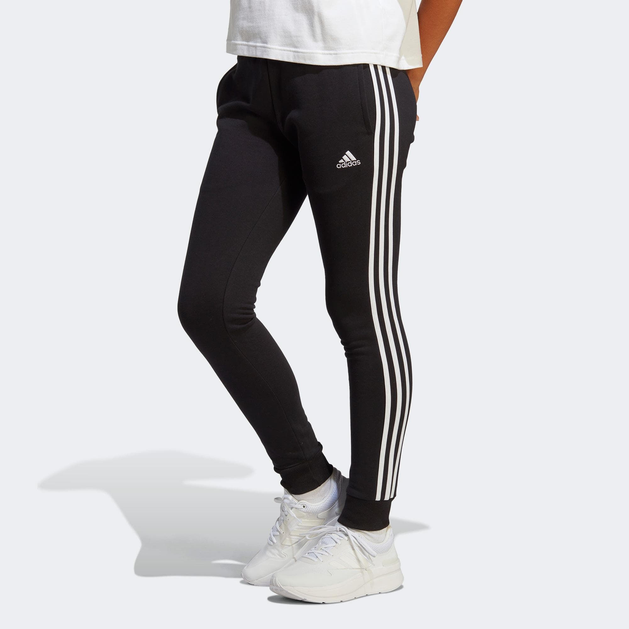 adidas Essentials 3-Stripes French Terry Cuffed Kadın Siyah Günlük Eşofman Altı