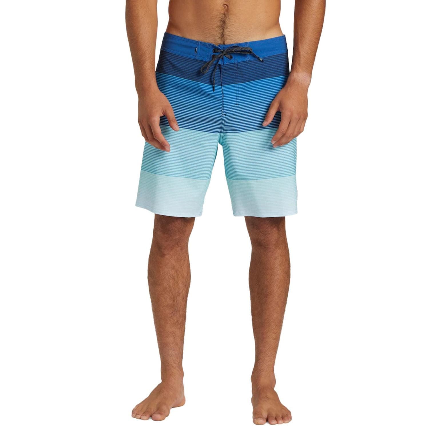 Quiksilver Surfsilk Massive 18 Erkek Boardshort