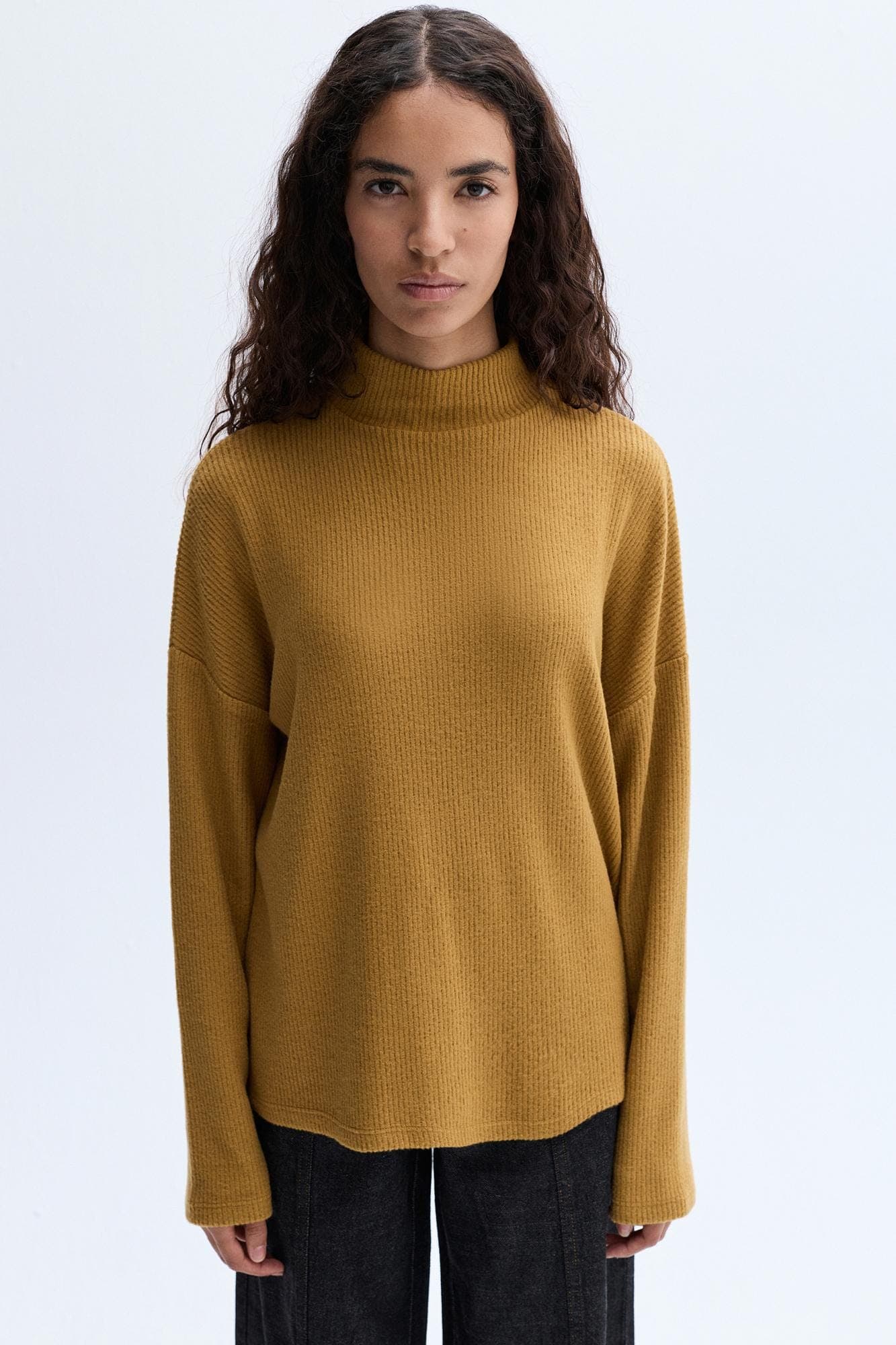 Kadın Safran Rengi Dik Yaka Örme Sweatshirt