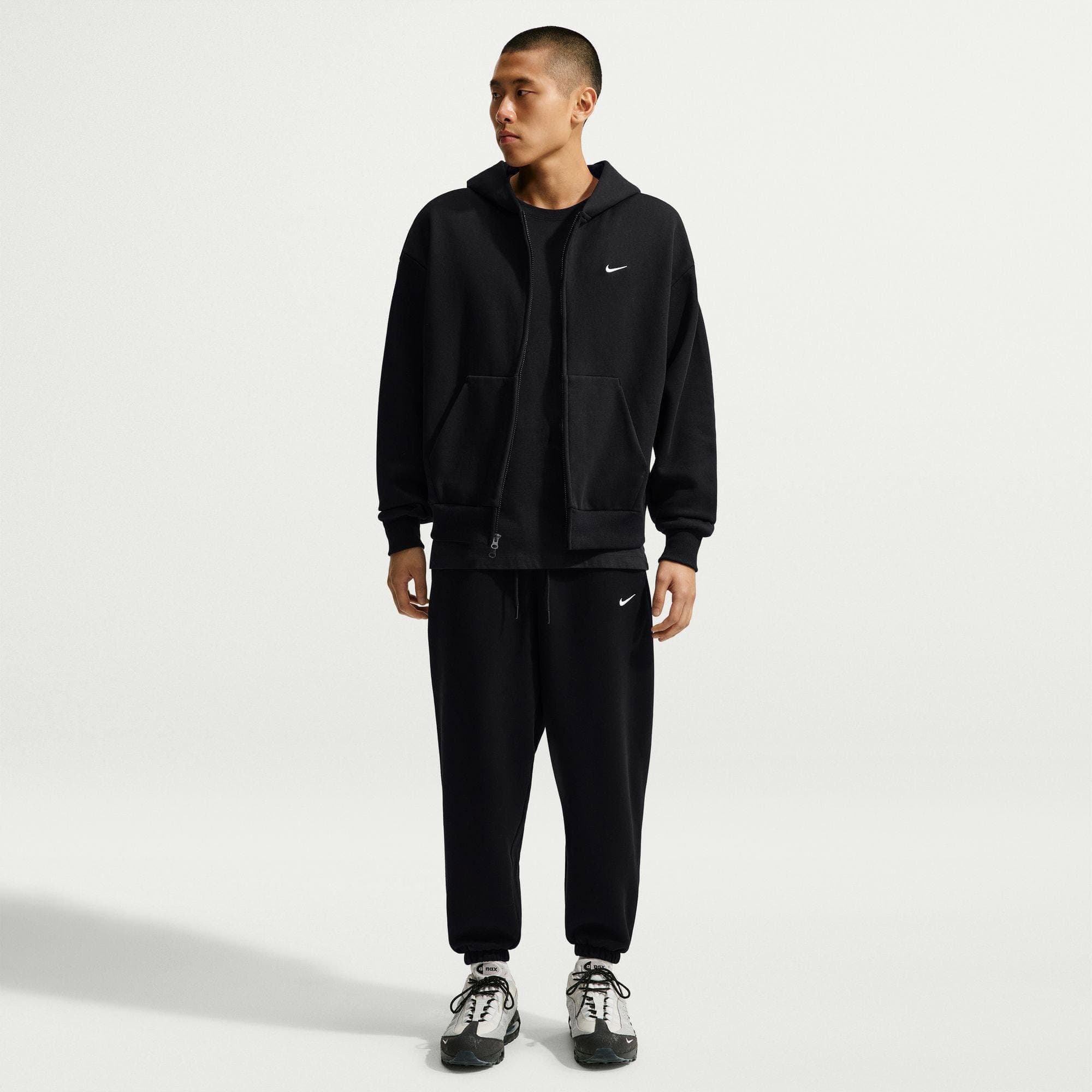 Nike Solo Fleece Erkek Siyah Hoodie