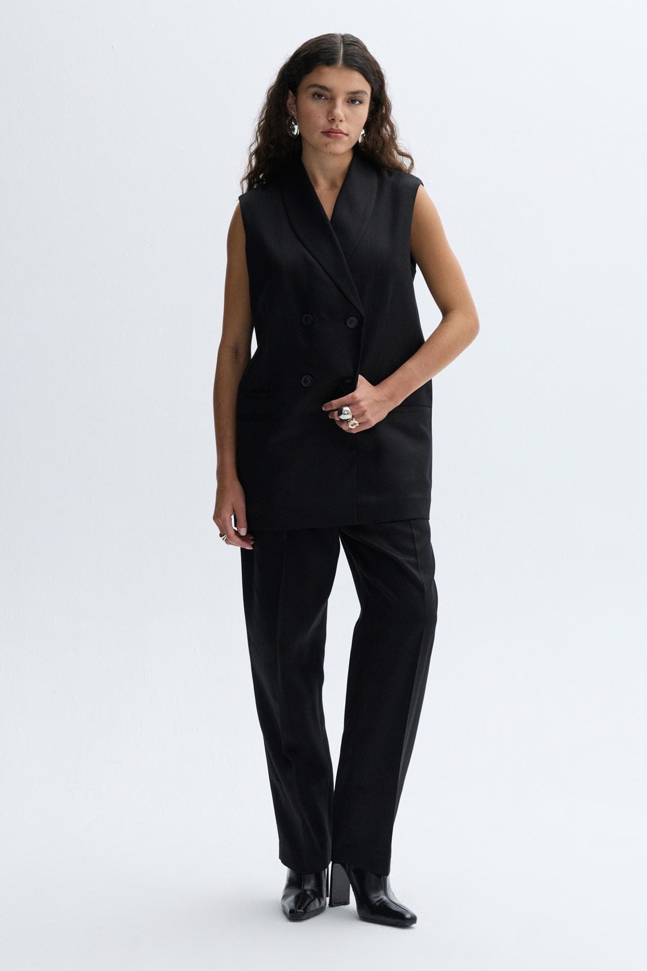 Kadın Siyah Loose Fit Liyosel Pantolon