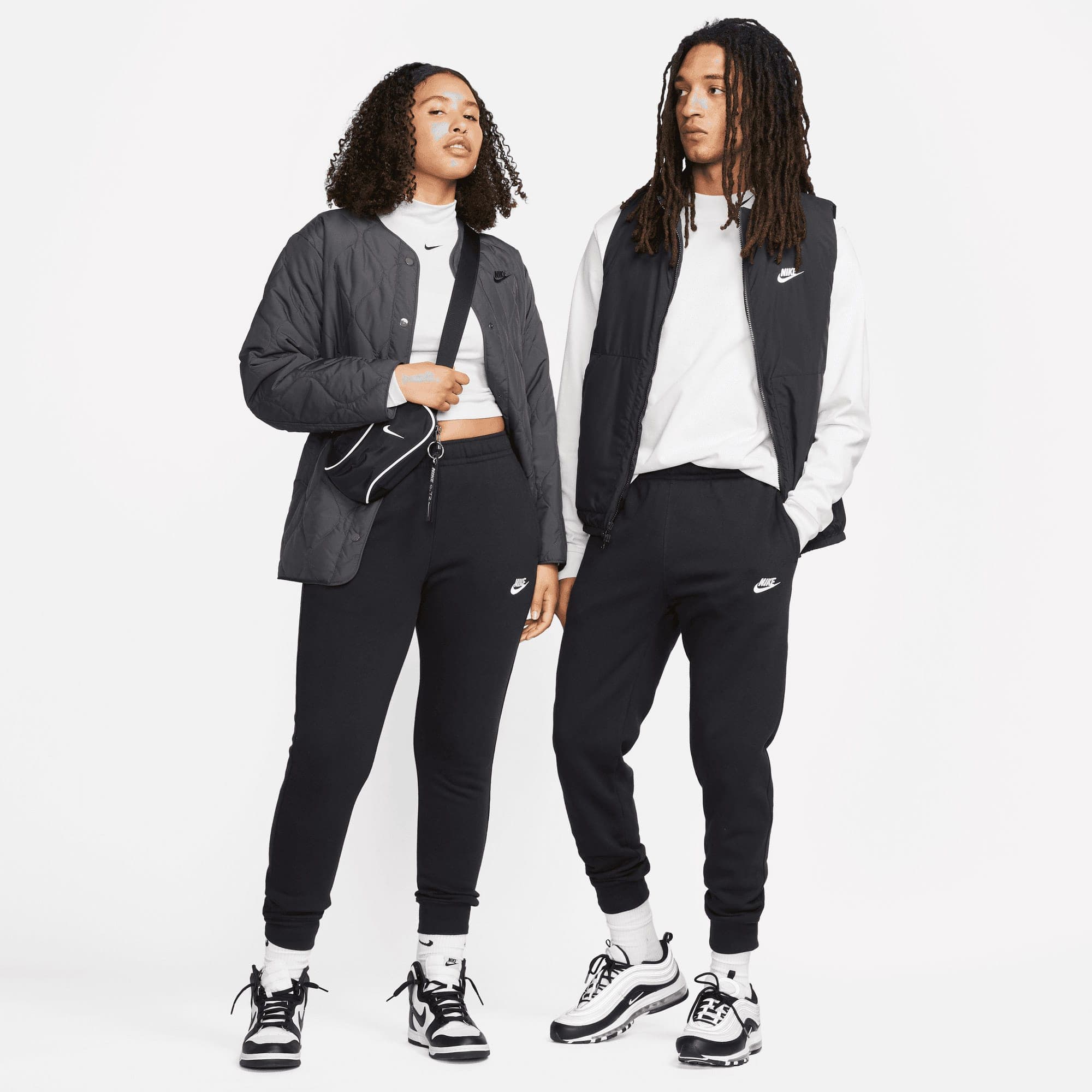 Nike Club Erkek Siyah Eşofman Altı