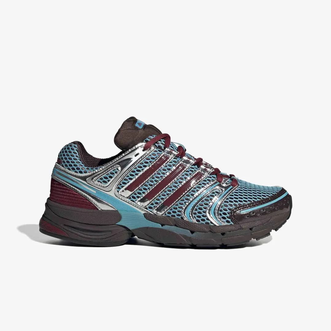 Adistar Control 5 'Preloved Blue' (W)